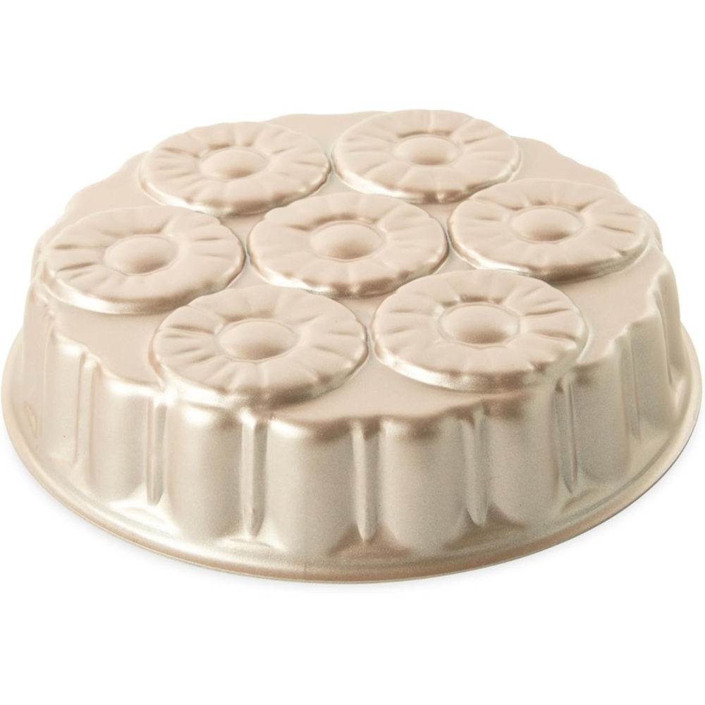 Nordic Ware Elegant Cream Cake Pan